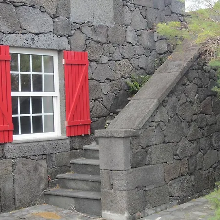 Casa Do Jardim De Lava Arcos (Pico)